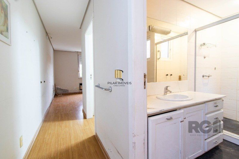 Casa 5 dormitórios no bairro Boa Vista