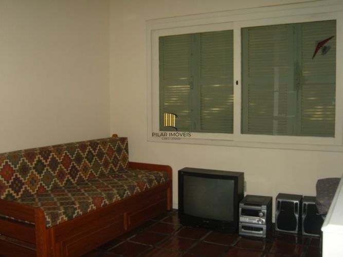Casa para Venda - 216m², 3 dormitórios, sendo 1 suites, 2 vagas - Centro