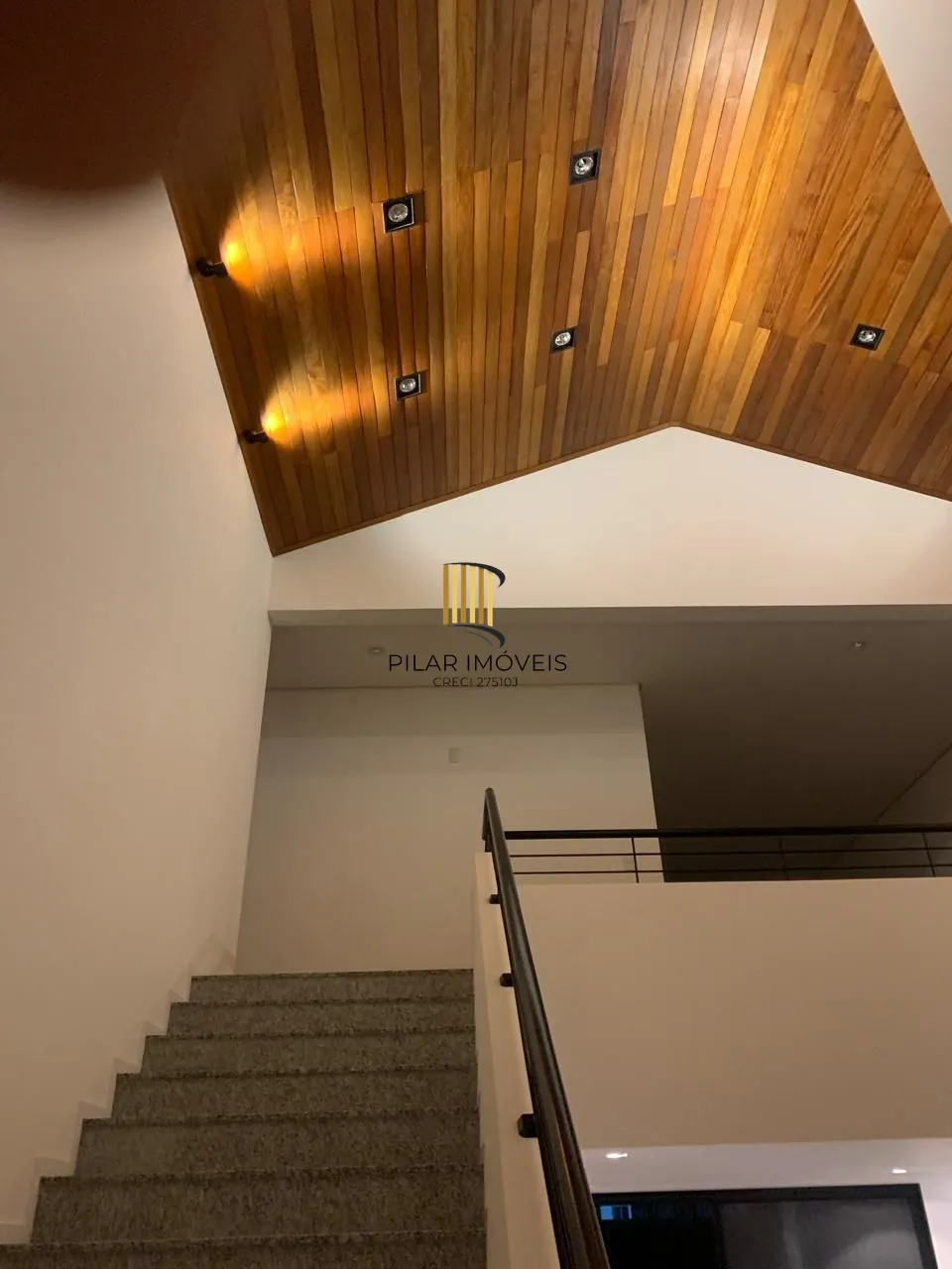 🏡 CASA DE ALTO PADRÃO NO CONDOMÍNIO GREEN VILLAGE – Xangrila/RS