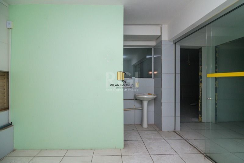 Loja para Venda - 246.18m², 0 dormitórios, 2 vagas - Independência