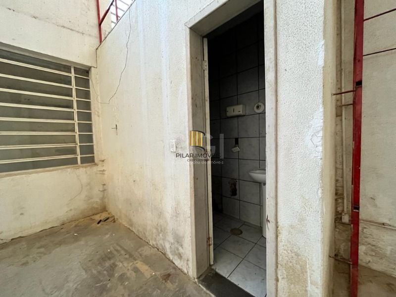 🏢 Excelente Pavilhão Comercial na Avenida Bento Gonçalves – Próximo à PUC