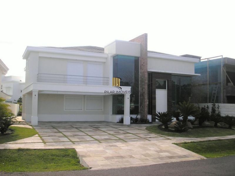 Casa para Venda - 462m², 6 dormitórios, sendo 6 suites, 3 vagas - Atlântida