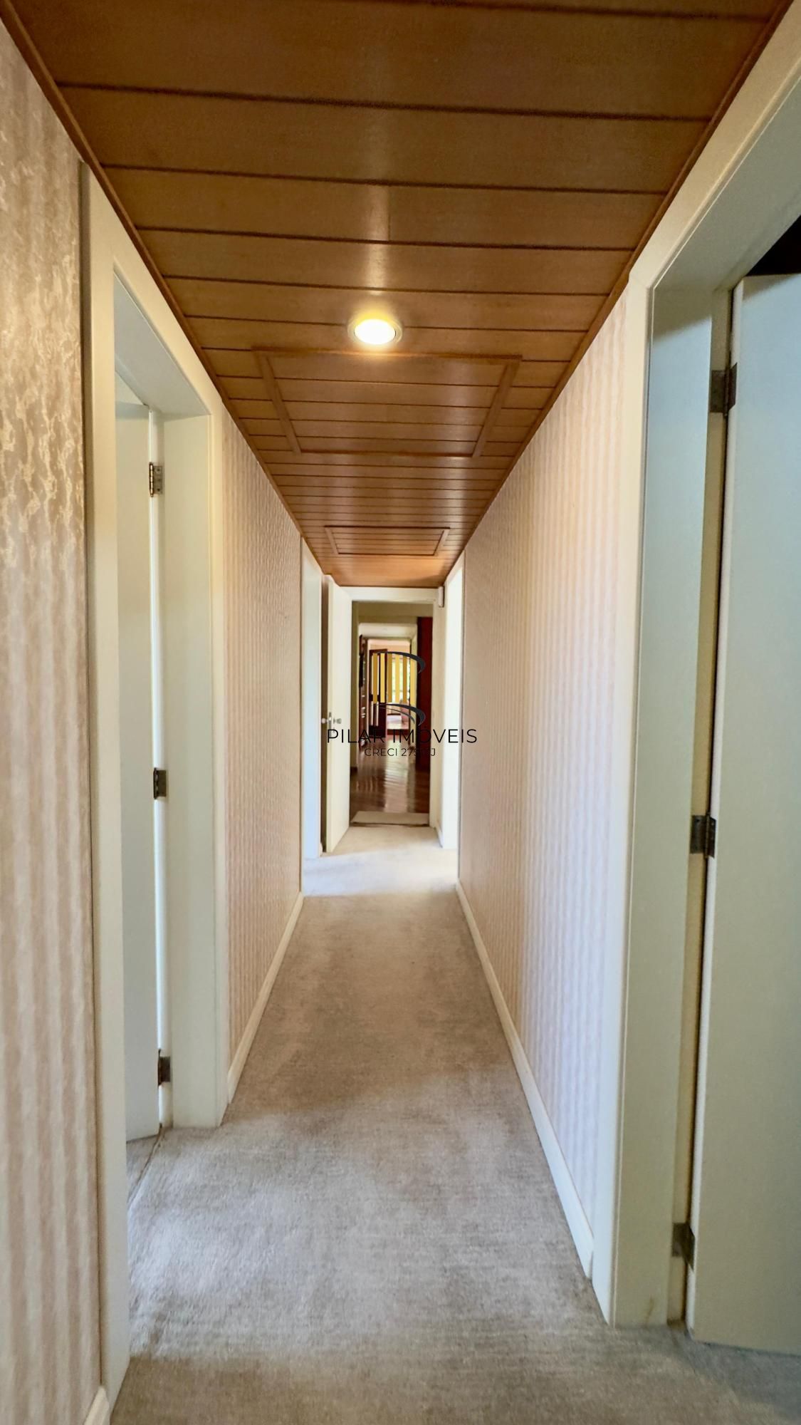 Baixou para vender de R$ 1.300.000,00 por R$1.080.000,00 . Confira 📍 Rua Corcovado – Auxiliadora | Porto Alegre