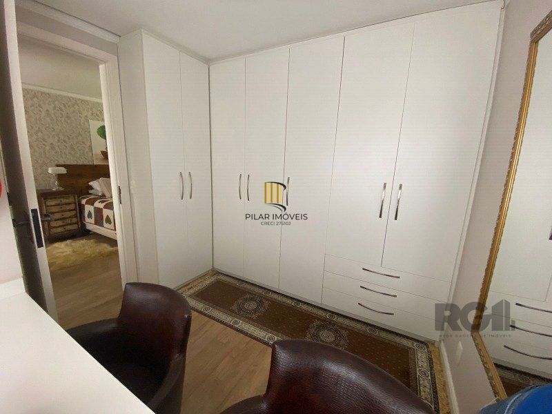 Casa em Condomínio para Comprar no bairro Pedra Redonda com 4 suítes