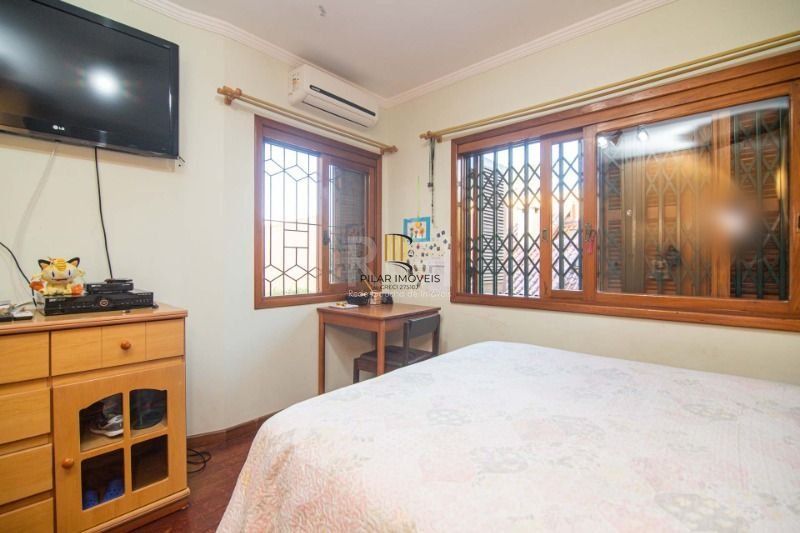 Casa 3 dormitórios no bairro Nonoai