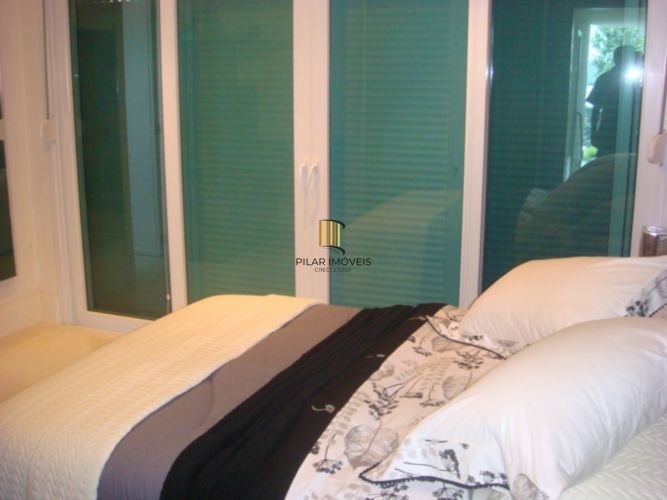 Casa para Venda - 462m², 6 dormitórios, sendo 6 suites, 3 vagas - Atlântida