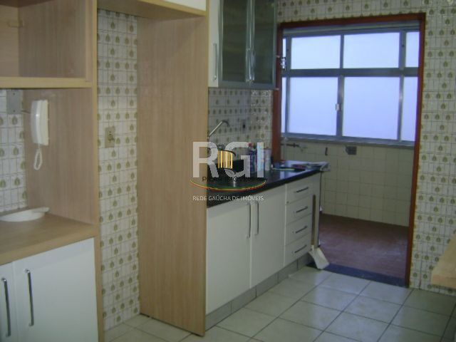 Apartamento para Venda - 105.8m², 3 dormitórios, sendo 1 suites, 2 vagas - Petrópolis
