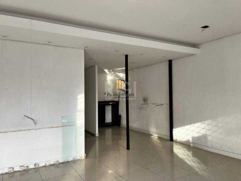 Loja para Venda - 390m², 0 dormitórios, São João