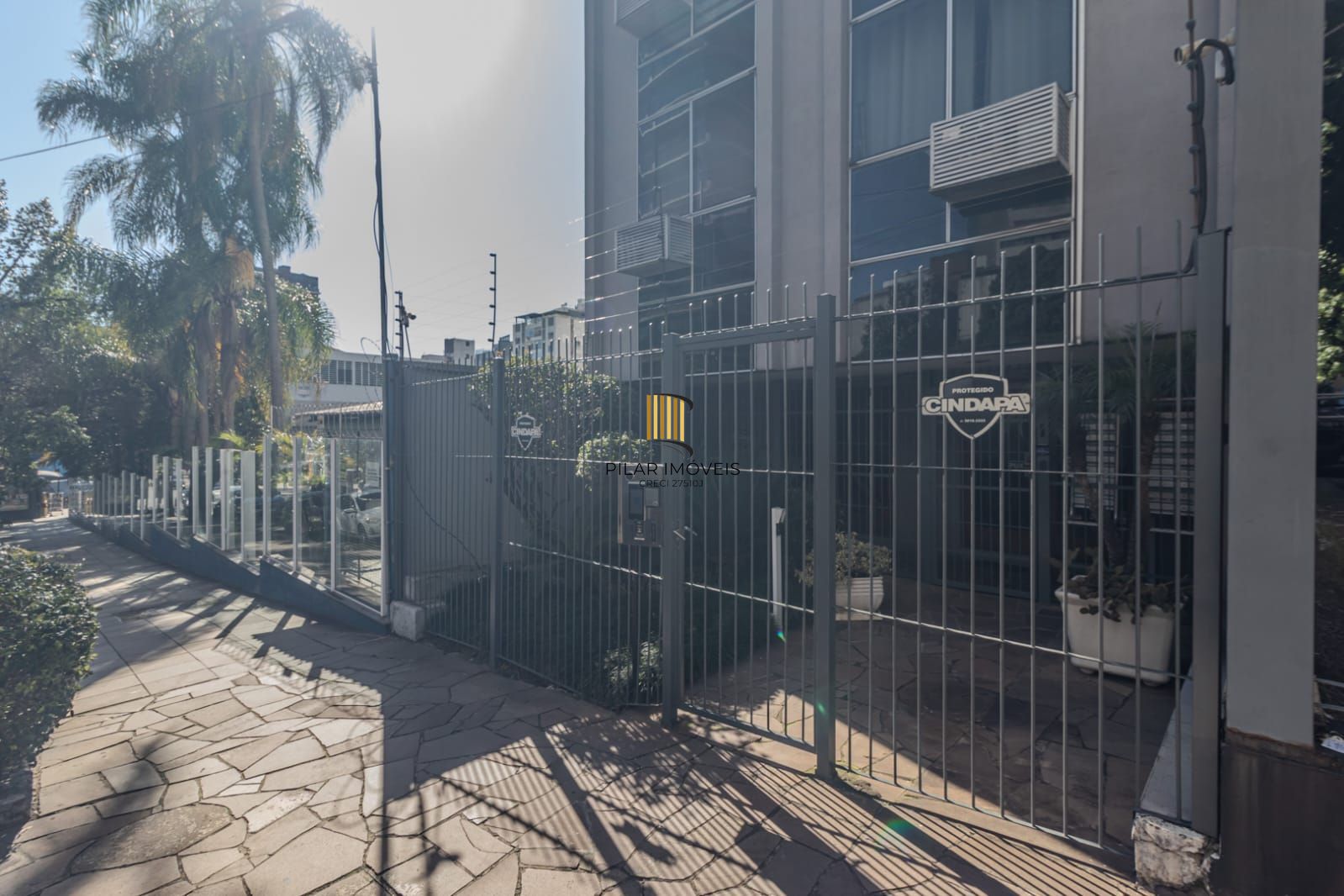 Sala Comercial à Venda em Moinhos de Vento 39.93m²,  na quintino bocaiúva, junto a 24 d outubro