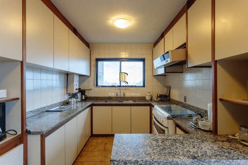 Predio para Venda - 1024m², 0 dormitórios, 9 vagas - São João