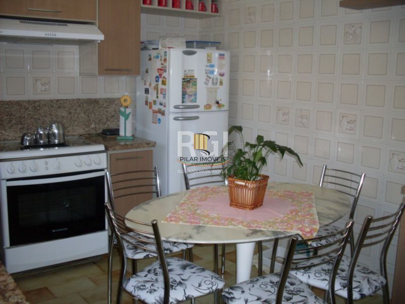 Casa para Venda - 200m², 4 dormitórios, sendo 1 suites, 4 vagas - Jardim Lindóia
