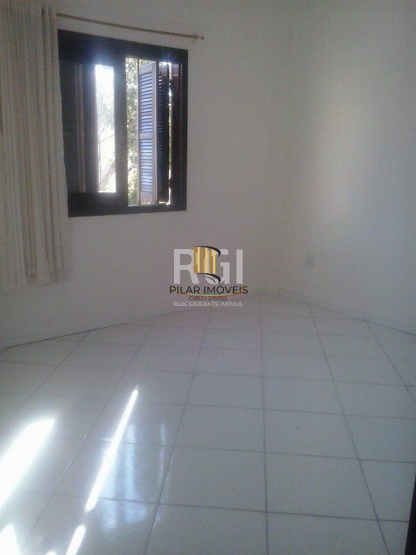 Casa para Venda - 200m², 4 dormitórios, sendo 1 suites, 3 vagas - Sarandí
