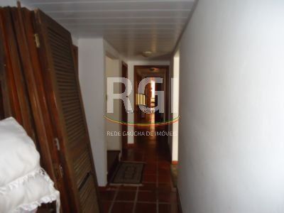 Casa para Venda - 330m², 4 dormitórios, 2 vagas - Glória