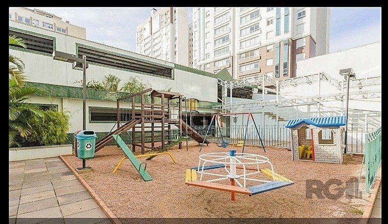 Apartamento 3 dormitórios no bairro Moinhos de Vento