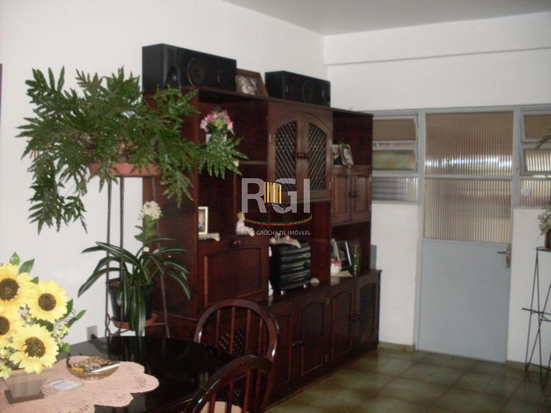 Predio para Venda - 250m², 4 dormitórios, 4 vagas - São José