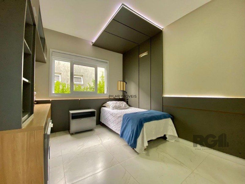 Casa de Condomínio 3 dormitórios no bairro Dubai