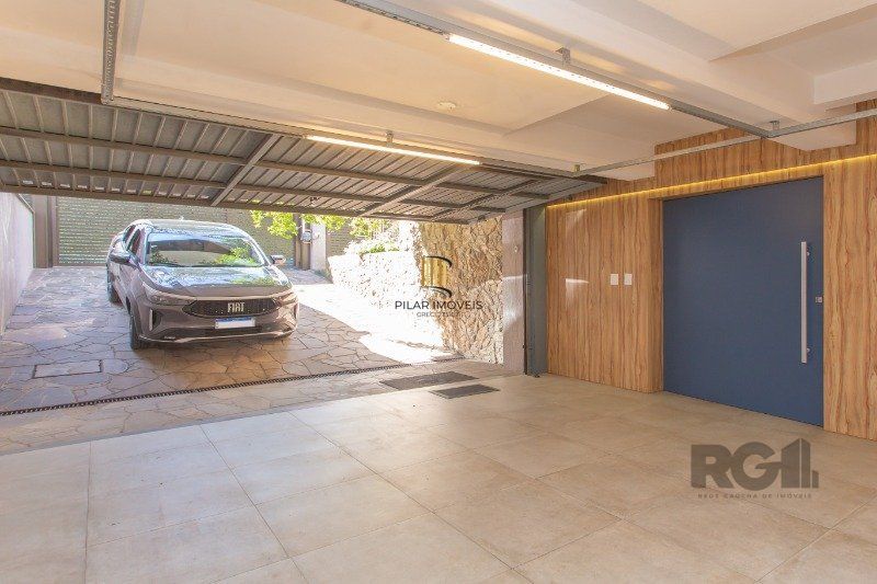 Casa 4 dormitórios no bairro Auxiliadora