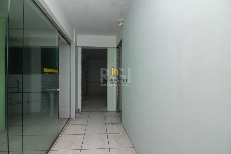 Loja para Venda - 246.18m², 0 dormitórios, 2 vagas - Independência