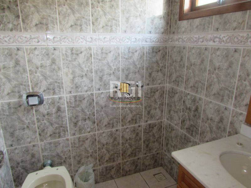 Casa Condominio para Venda - 383.4m², 5 dormitórios, sendo 2 suites, 3 vagas - Nonoai
