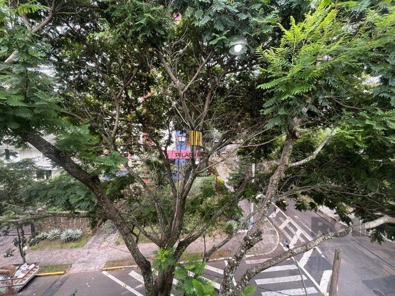 na felicissimo esquina com mq do pombal