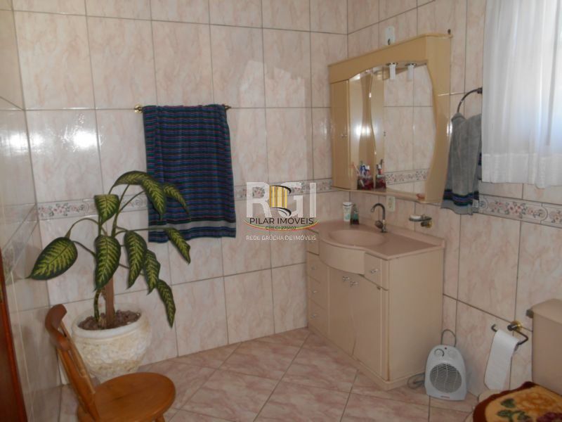 Sítio para Venda - 240m², 3 dormitórios, sendo 1 suites, 3 vagas - Neópolis