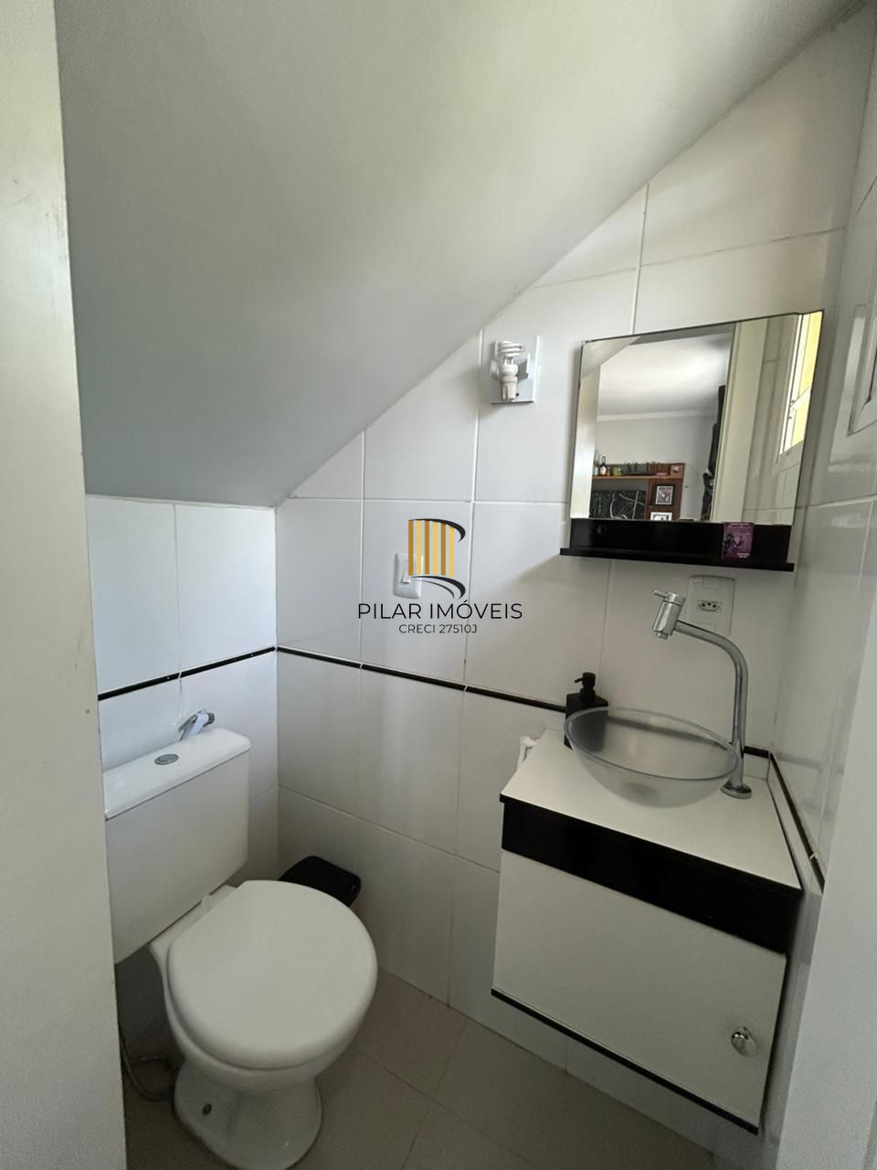 Casa de Condomínio 2 dormitórios no bairro Hípica