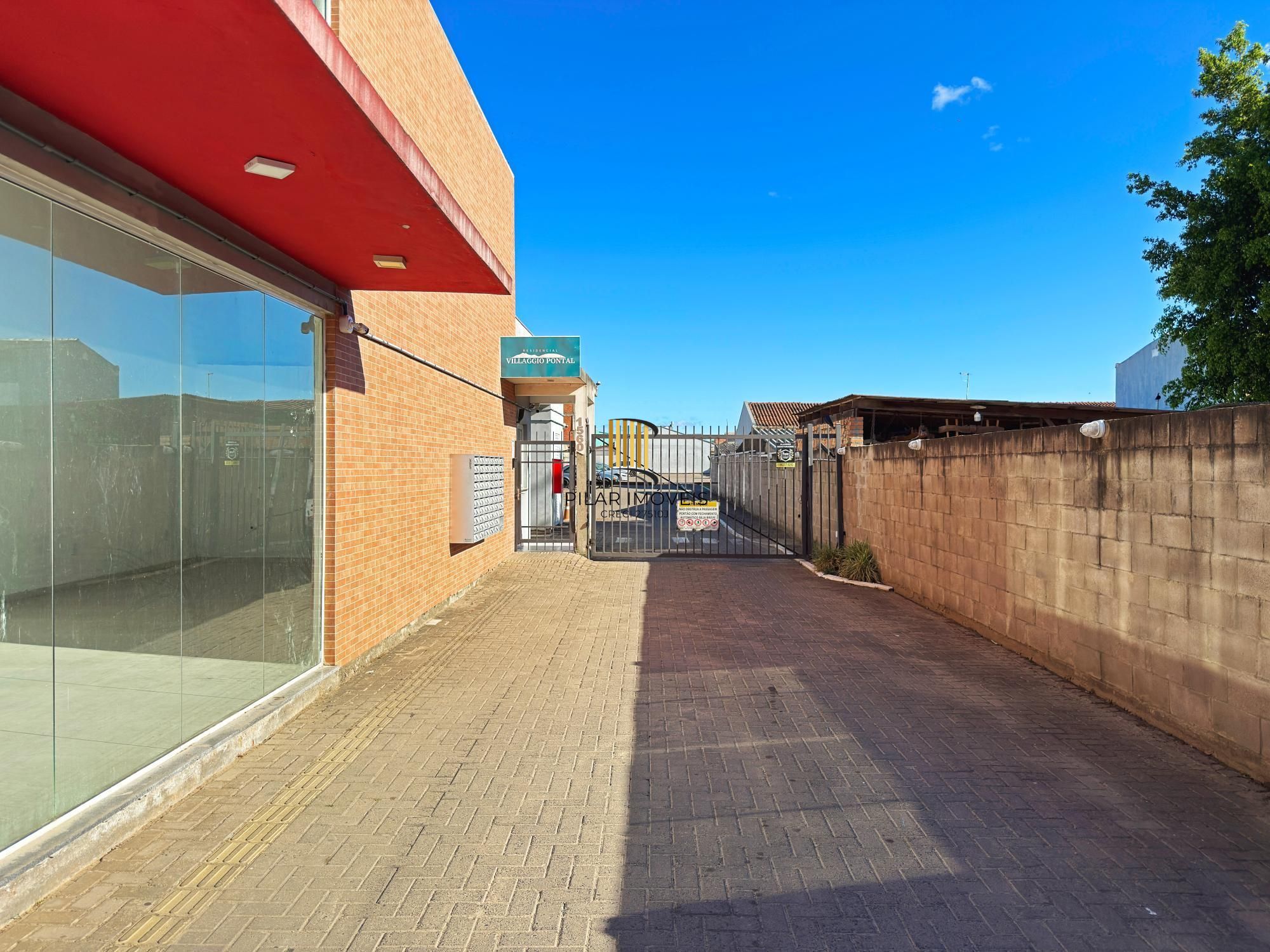 Casa Condominio em Porto Alegre, no bairro Ponta Grossa, com 2 dormitório(s), e 2 banheiros, à venda.