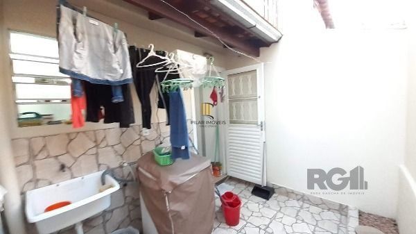 Casa Condominio em Porto Alegre, no bairro Vila Nova, com 3 dormitório(s), à venda.