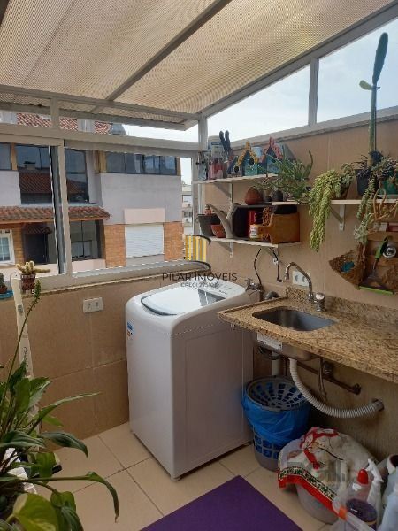 Apartamento em Porto Alegre, no bairro Cavalhada, com 2 dormitório(s), e 2 banheiros, à venda.