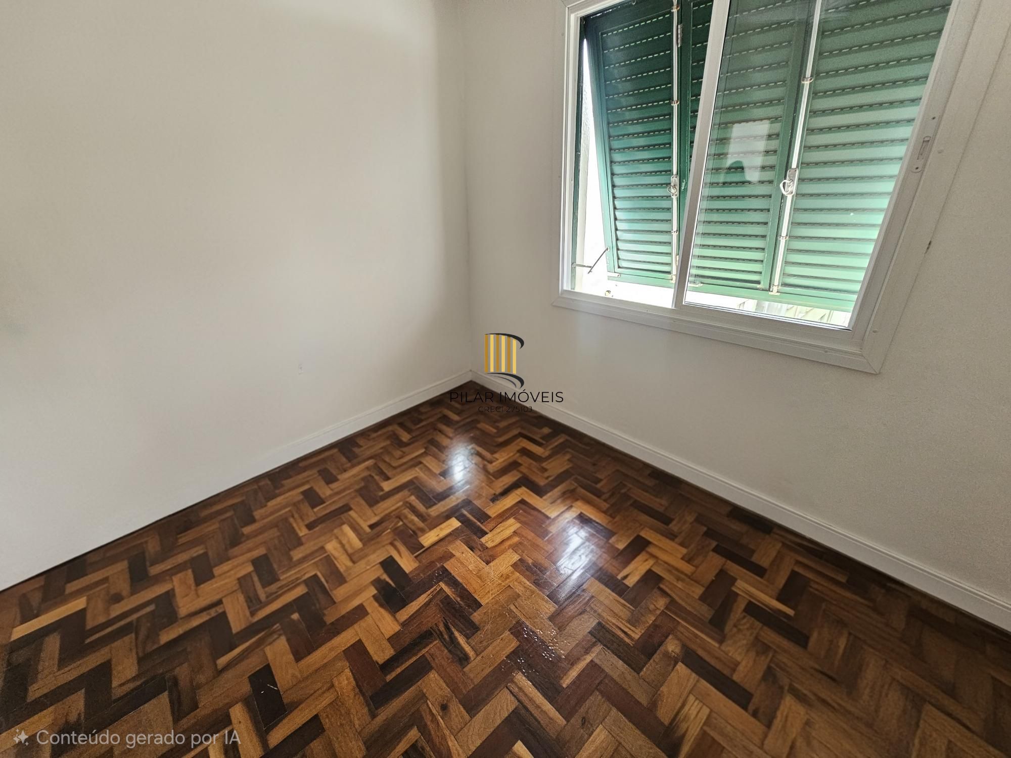 Apartamento com 73,00m² privativos reformado 2 dormitórios dependência de empregada 2 banheiros c/ churrasqueira a 50mts da Av. Bento Gonçalves !