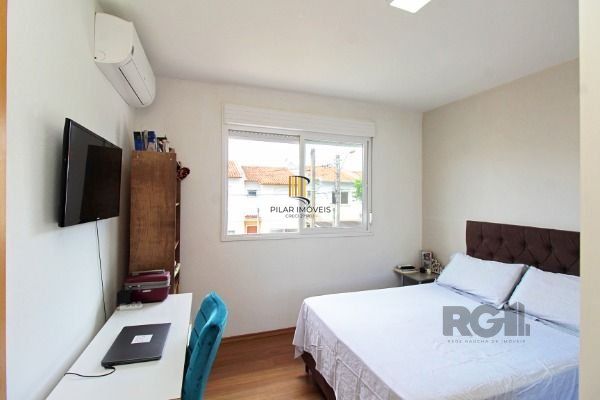 Casa 3 dormitórios no bairro Hípica