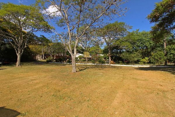 Casa Condominio em Porto Alegre, no bairro Espírito Santo, com 3 dormitório(s), e 3 banheiros, à venda.