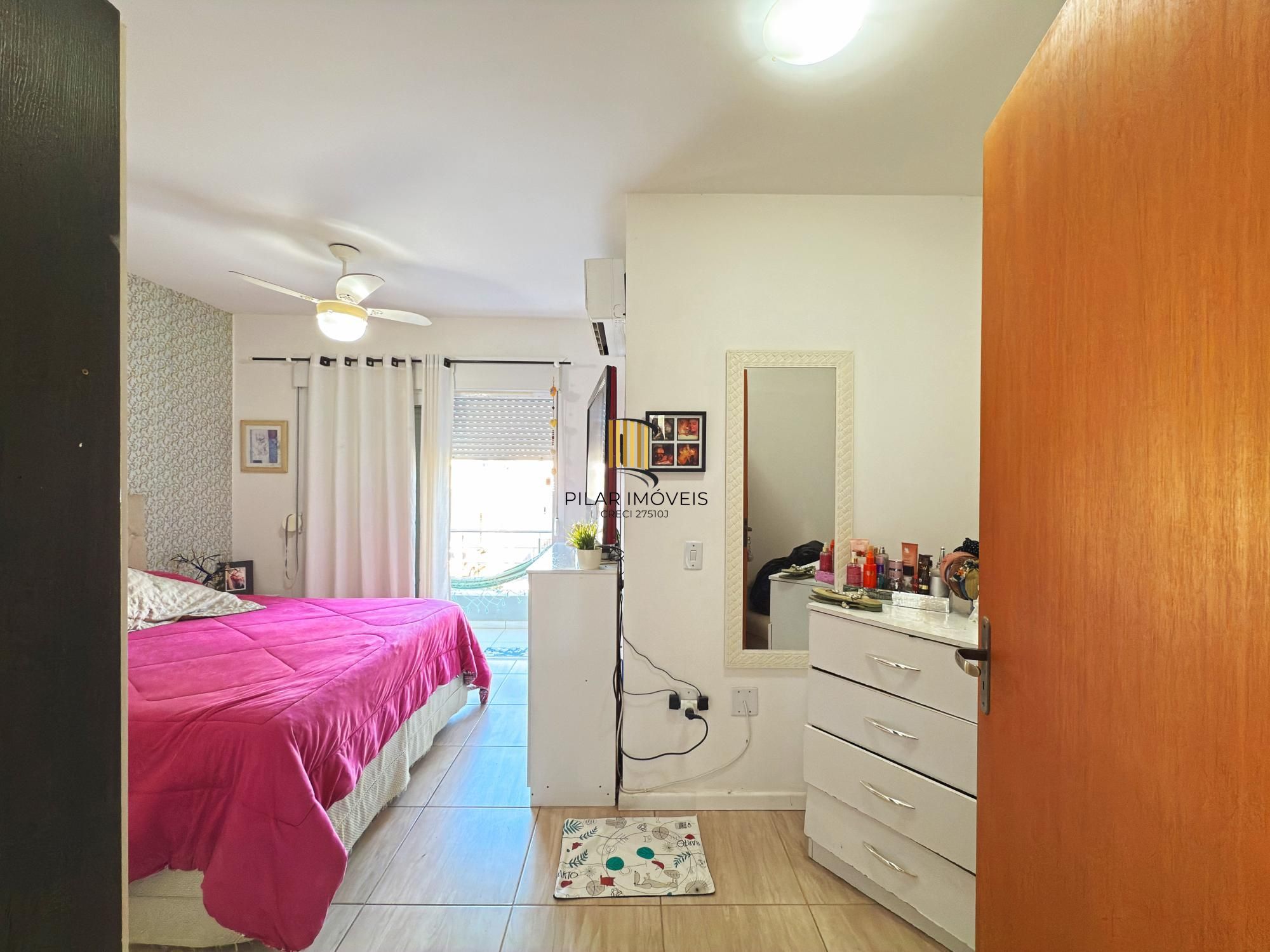 Casa para Venda - 138m², 3 dormitórios, sendo 1 suites, 2 vagas - Hípica