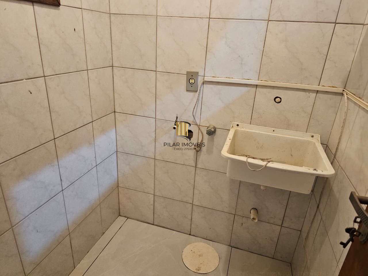 Casa 3 dormitórios no bairro Hípica