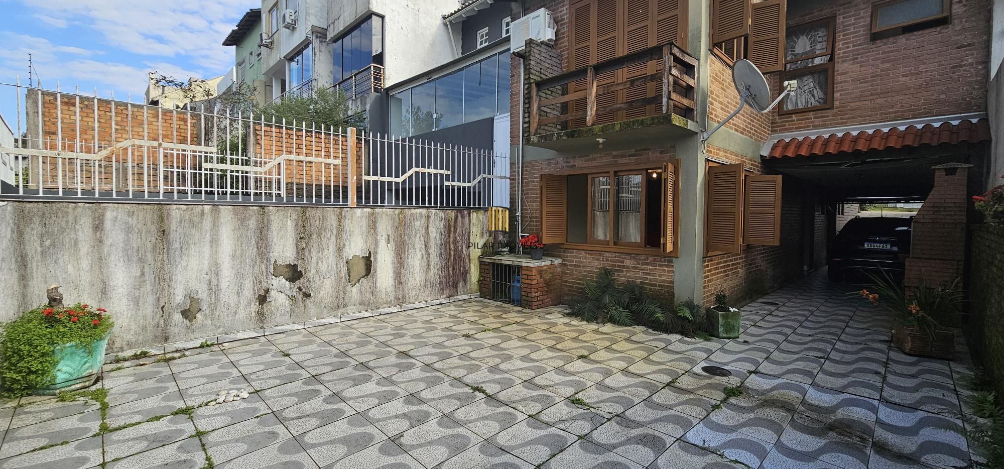 Casa 2 dormitórios no bairro Aberta dos Morros