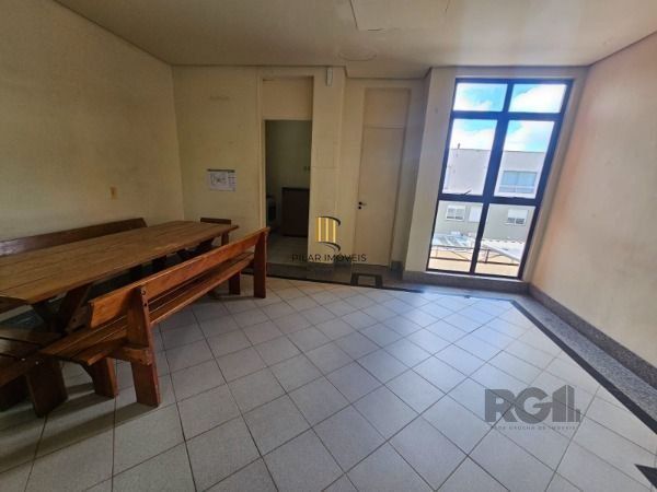 Apartamento 2 dormitórios no bairro Glória