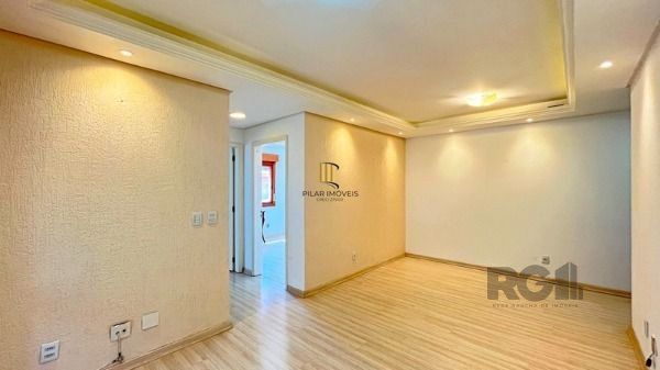 Apartamento 83m² - 3 dormitórios, 1 suíte, sacada e 1 vaga de garagem no bairro Camaquã
