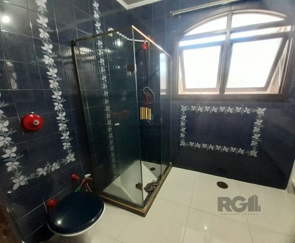 Casa Comercial em Porto Alegre, no bairro Tristeza, à venda.