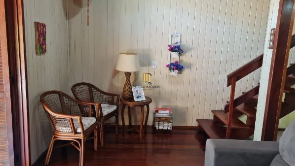 Casa para Venda - 120m², 2 dormitórios, 2 vagas - Cavalhada