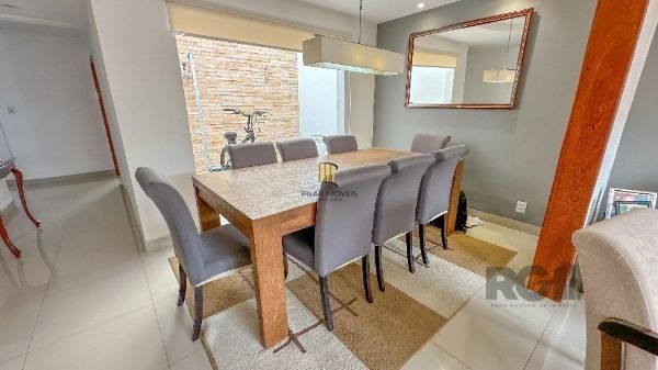 Casa para Venda - 137m², 3 dormitórios, sendo 1 suites, 3 vagas - Imperial Parque