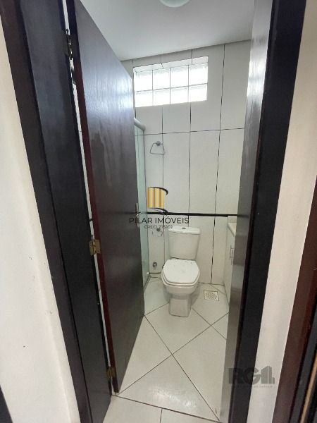 Casa 6 dormitórios no bairro Cristal