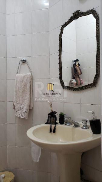 Casa para Venda - 146.68m², 3 dormitórios, sendo 1 suites, 2 vagas - Altos do Ipê