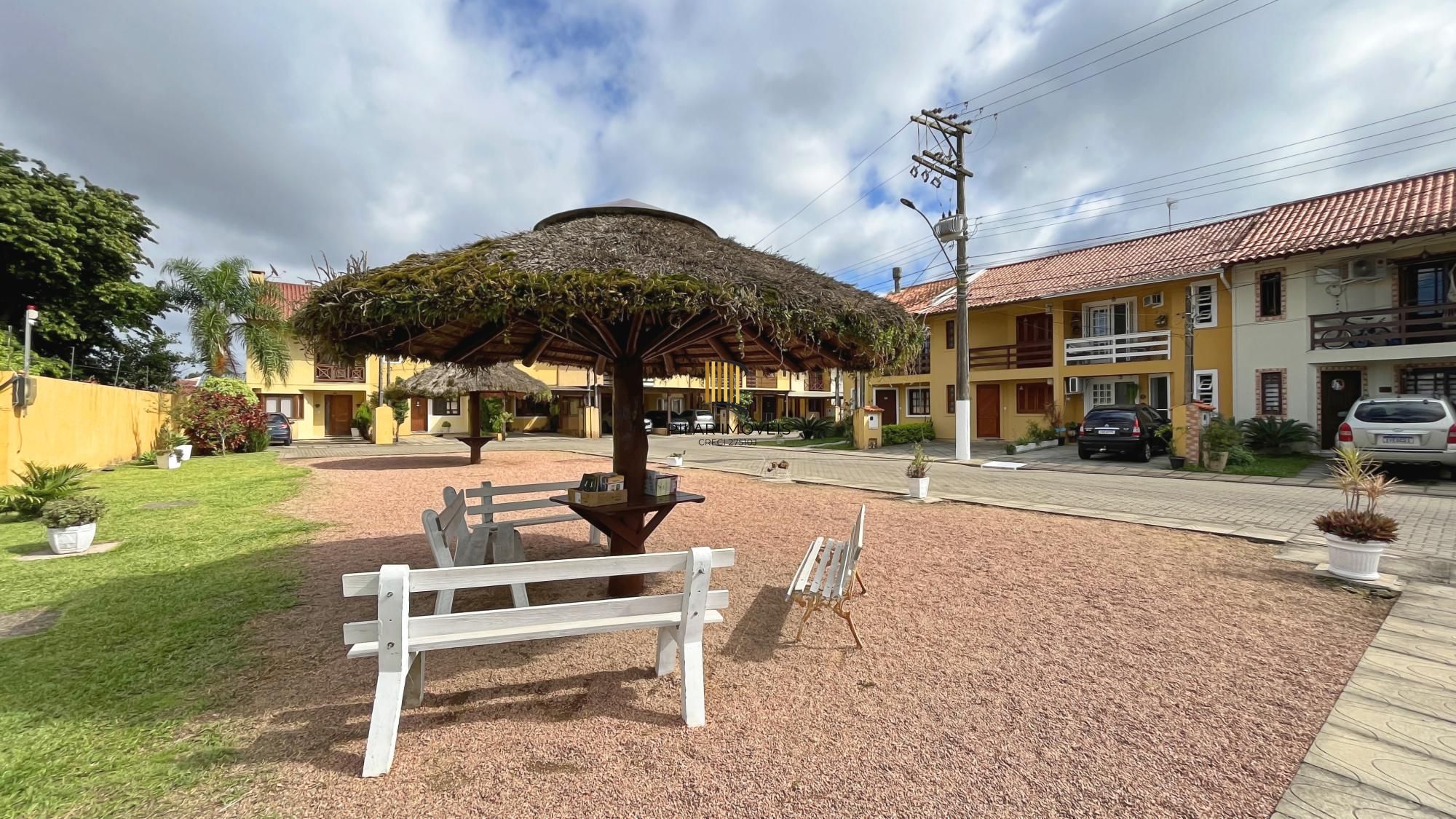 Casa Condominio para Venda - 96m², 3 dormitórios, sendo 1 suites, 2 vagas - Hípica