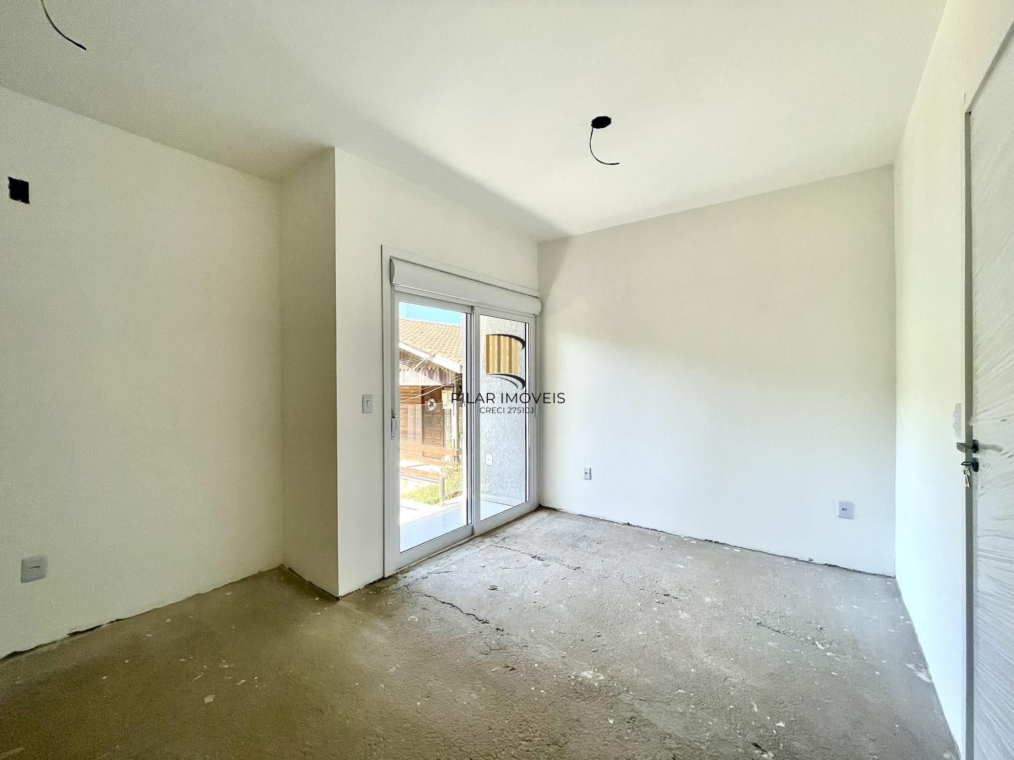 Casa Condominio em Porto Alegre, no bairro Nonoai, com 2 dormitório(s), e 2 banheiros, à venda.