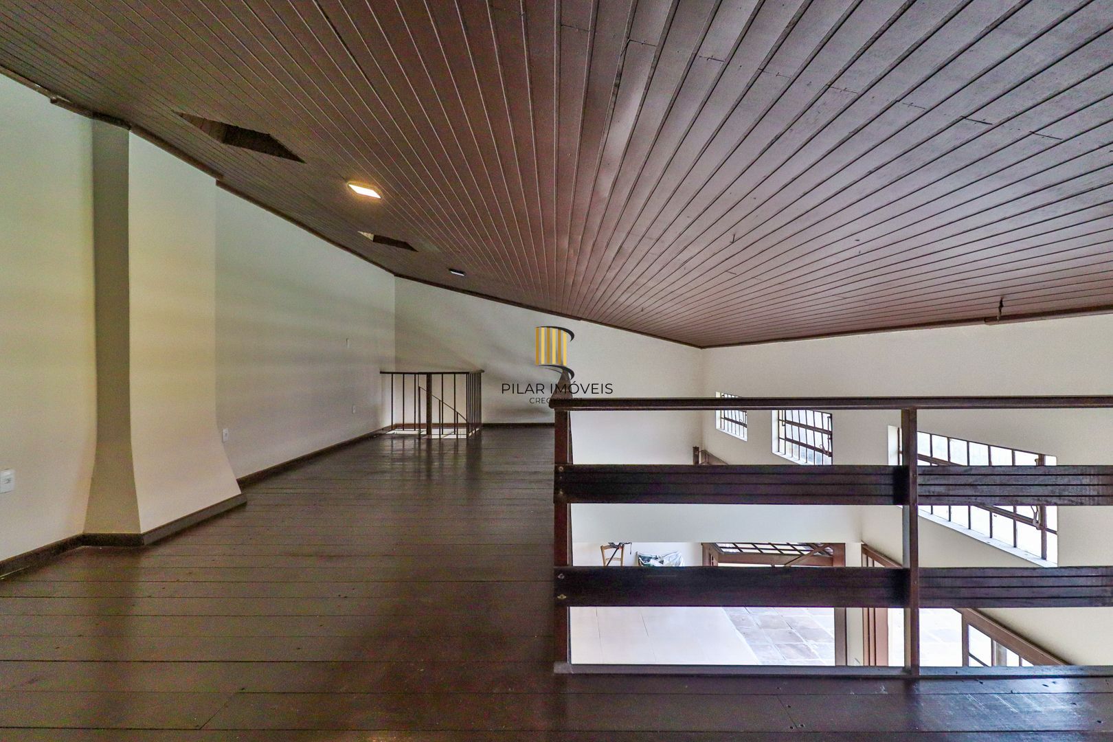 Excelente residência com 4 dormitórios