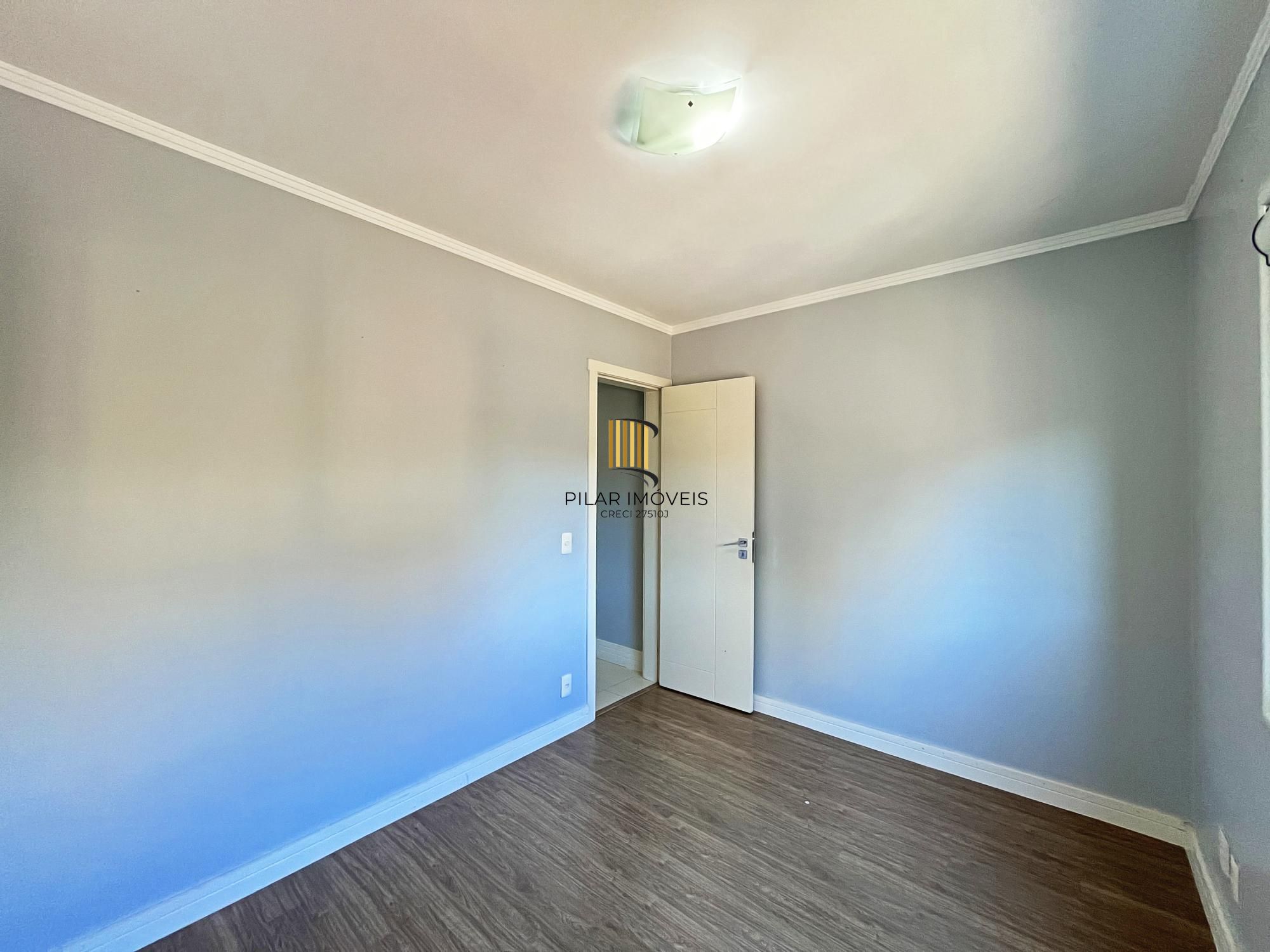 Excelente Apto com 102 m² de 3 dormitórios sendo um suíte com duas vagas no Menino Deus