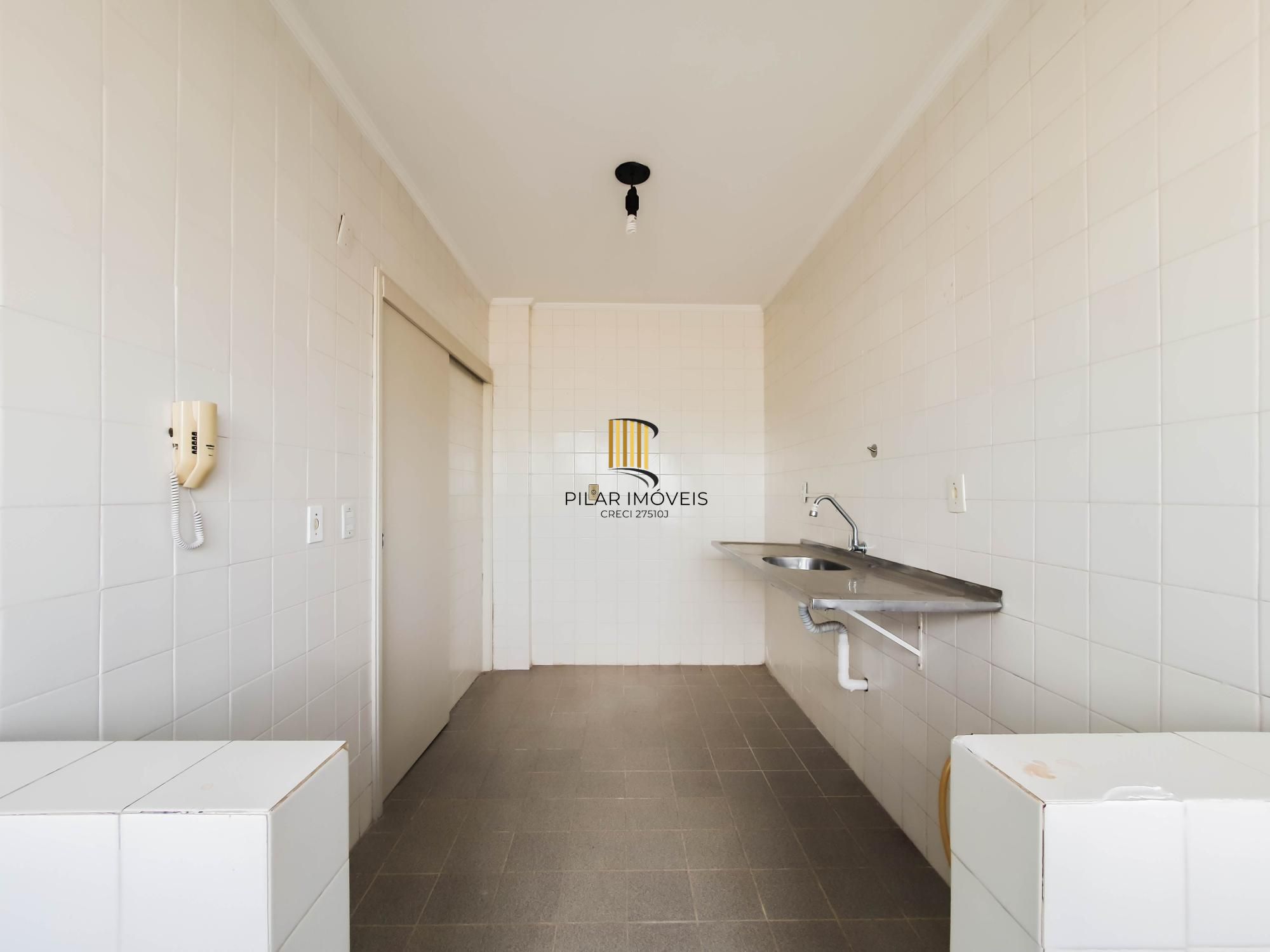 Excelente apartamento de 2 dormitórios no Cristal