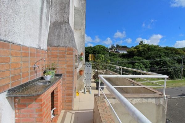 Casa Condominio em Porto Alegre, no bairro Ipanema, com 2 dormitório(s), e 2 banheiros, à venda.