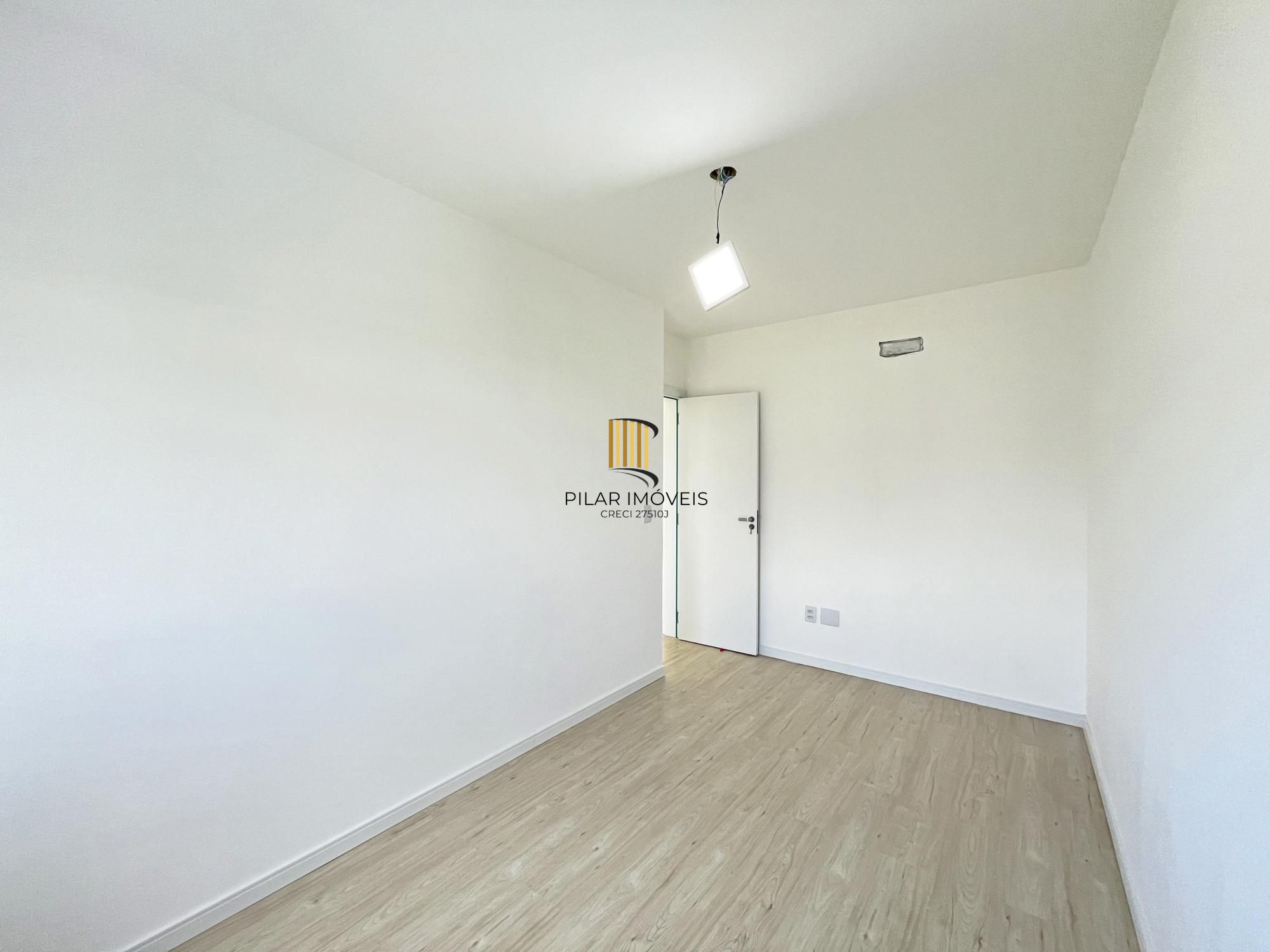 Casa de Condomínio 3 dormitórios no bairro Campo Novo