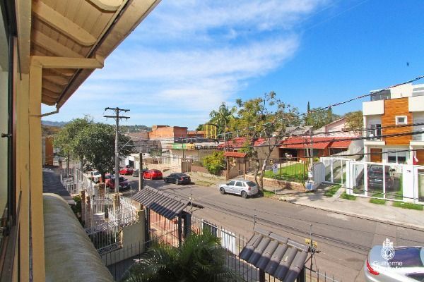 Casa para Venda - 229.6m², 3 dormitórios, sendo 1 suites, 4 vagas - Cavalhada